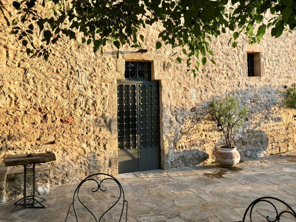 קלמאטה Villa Vager Mani Hotel מראה חיצוני תמונה