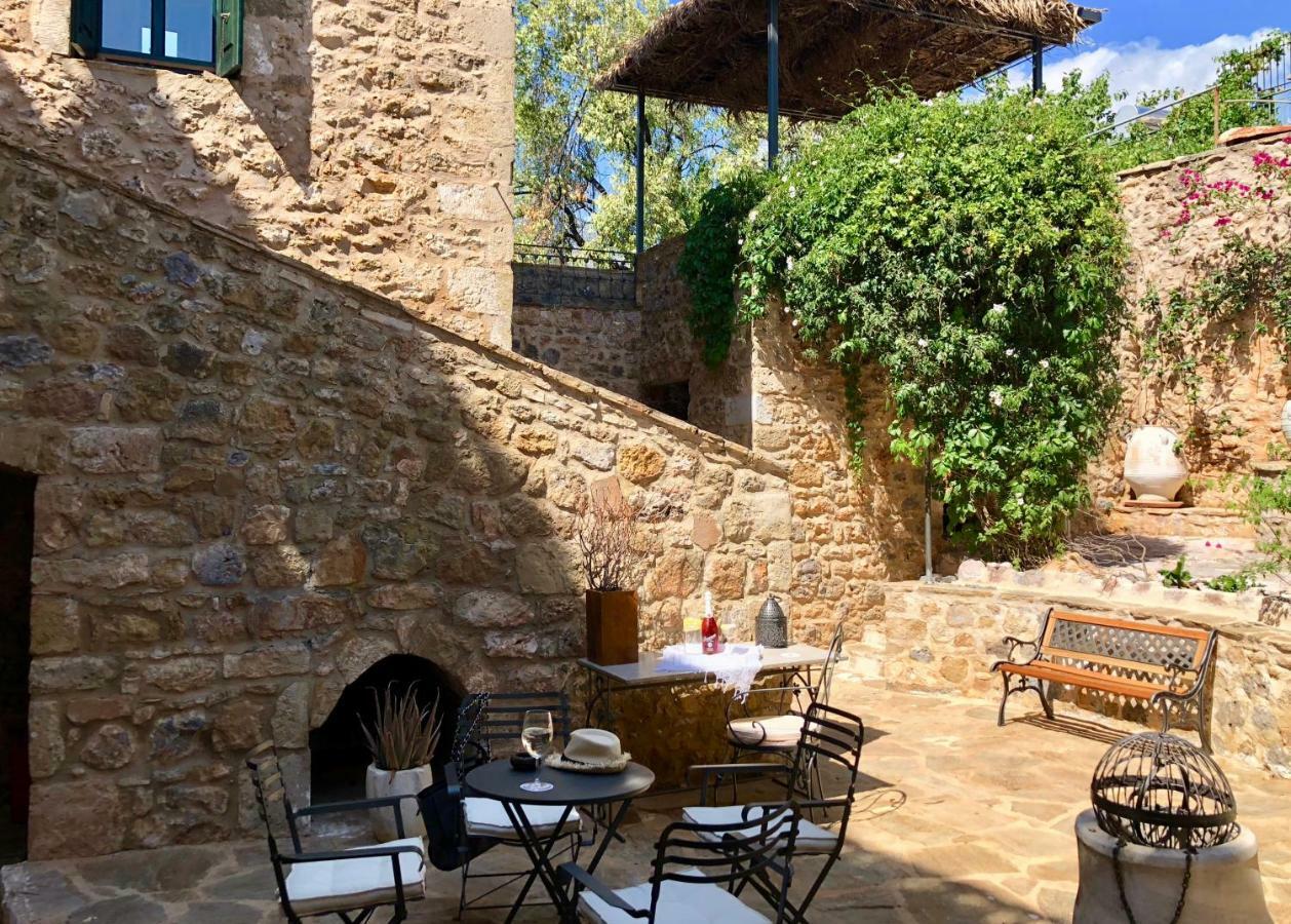 קלמאטה Villa Vager Mani Hotel מראה חיצוני תמונה
